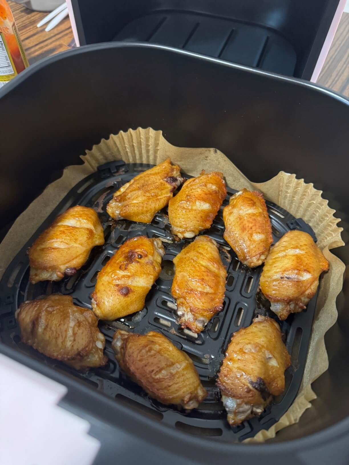 chicken-wings-in-paris-hilton-air-fryer